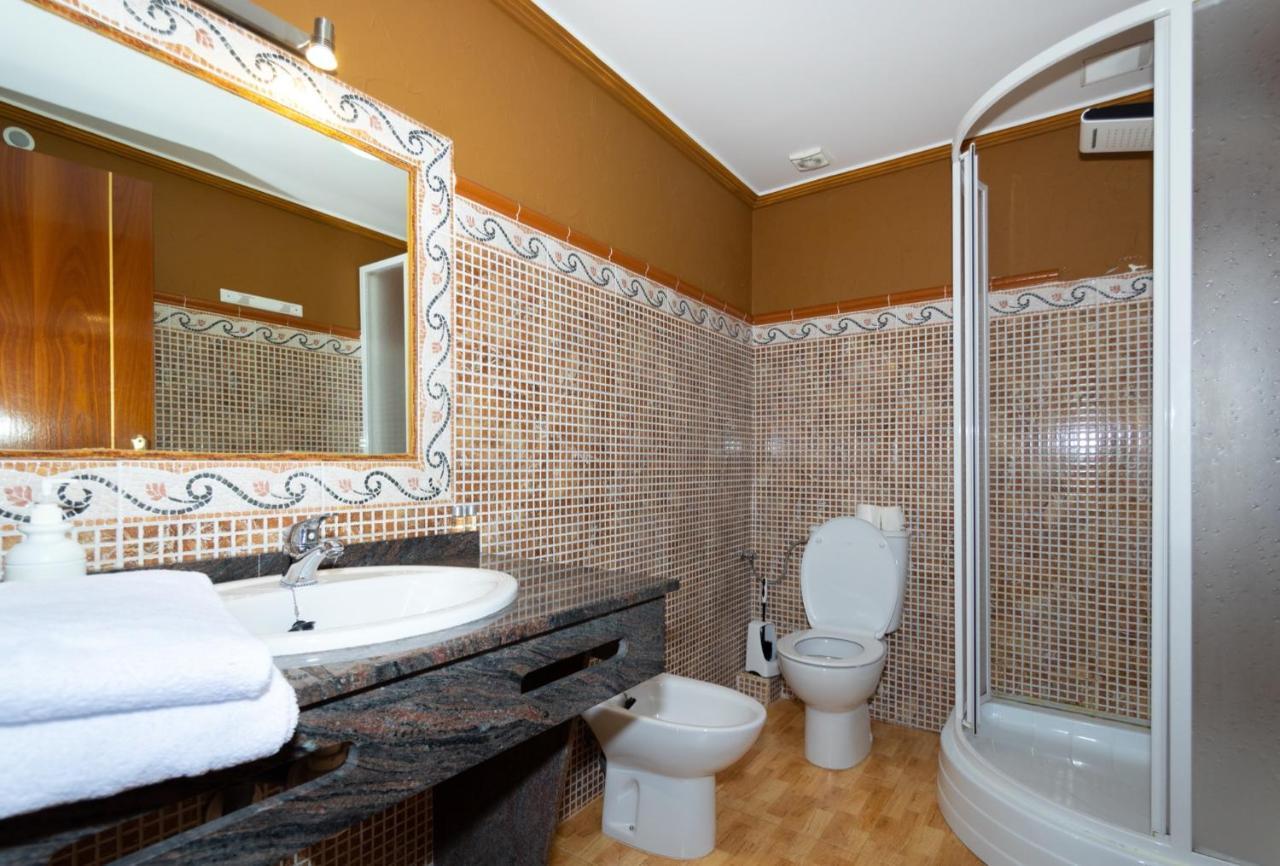 Unique Apartahotel 4-1 Torrevieja Bagian luar foto