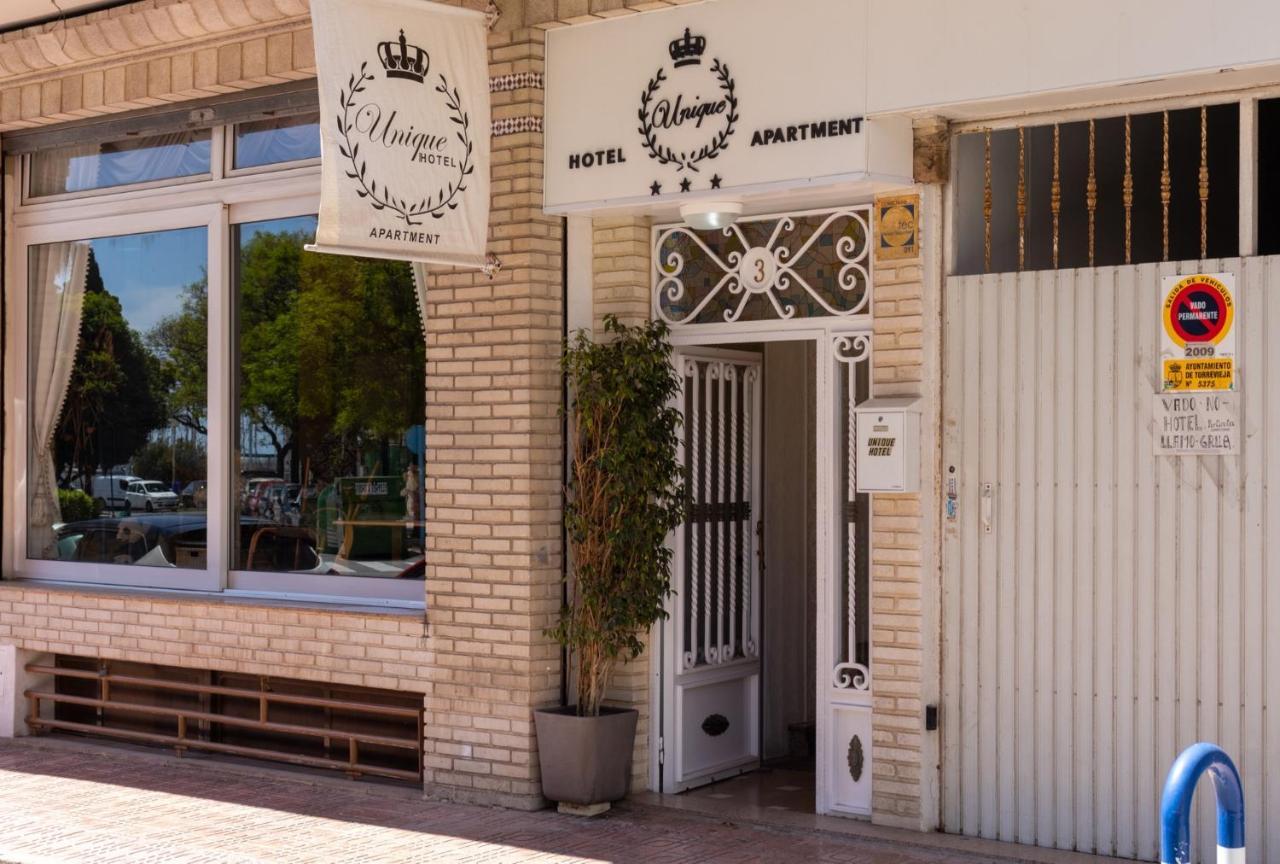 Unique Apartahotel 4-1 Torrevieja Bagian luar foto