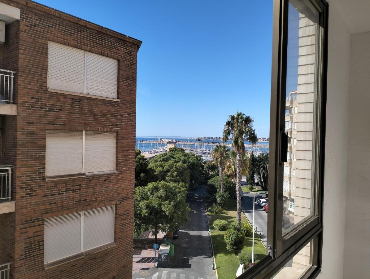 Unique Apartahotel 4-1 Torrevieja Bagian luar foto