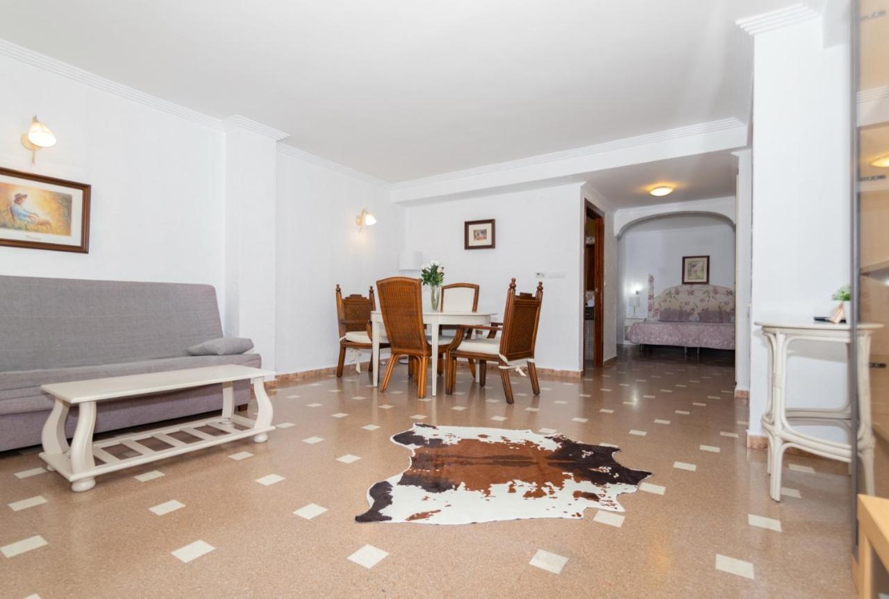 Unique Apartahotel 4-1 Torrevieja Bagian luar foto