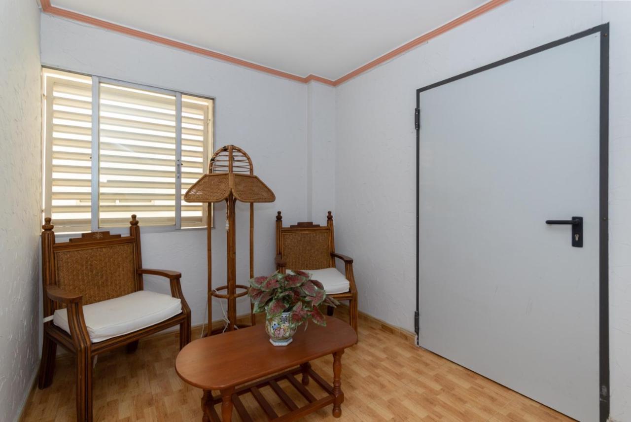 Unique Apartahotel 4-1 Torrevieja Bagian luar foto