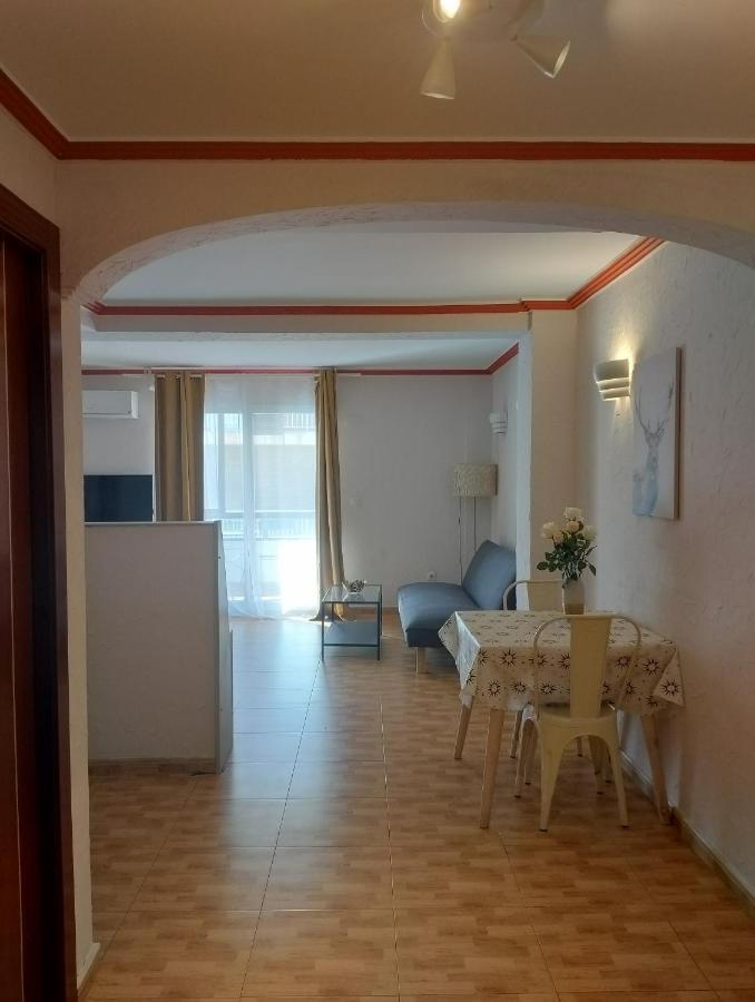 Unique Apartahotel 4-1 Torrevieja Bagian luar foto