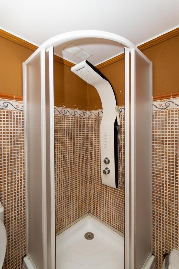 Unique Apartahotel 4-1 Torrevieja Bagian luar foto