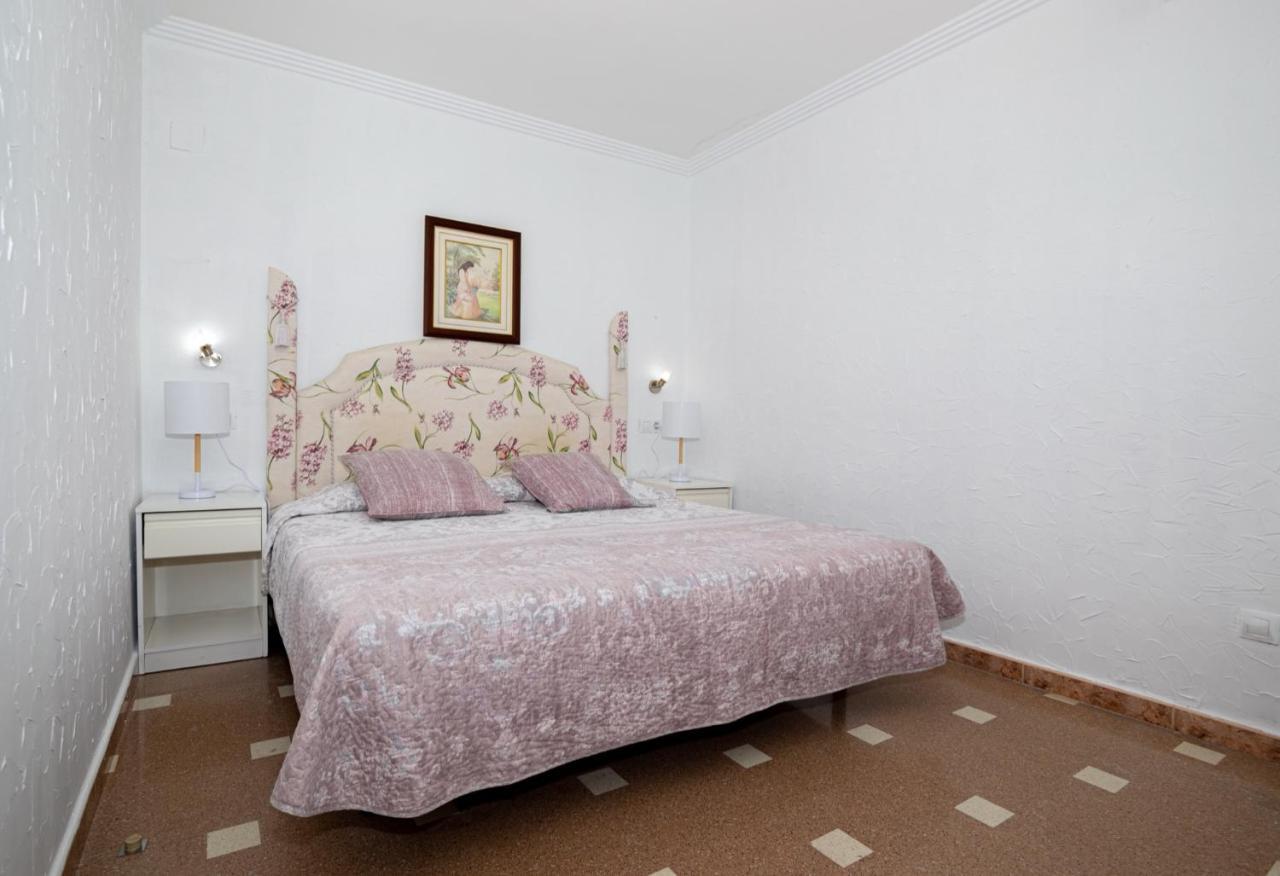 Unique Apartahotel 4-1 Torrevieja Bagian luar foto