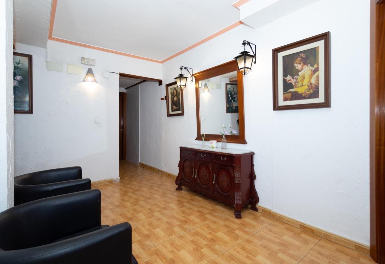 Unique Apartahotel 4-1 Torrevieja Bagian luar foto